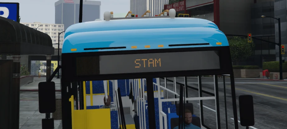 L'avant de l'autobus hybride STAM